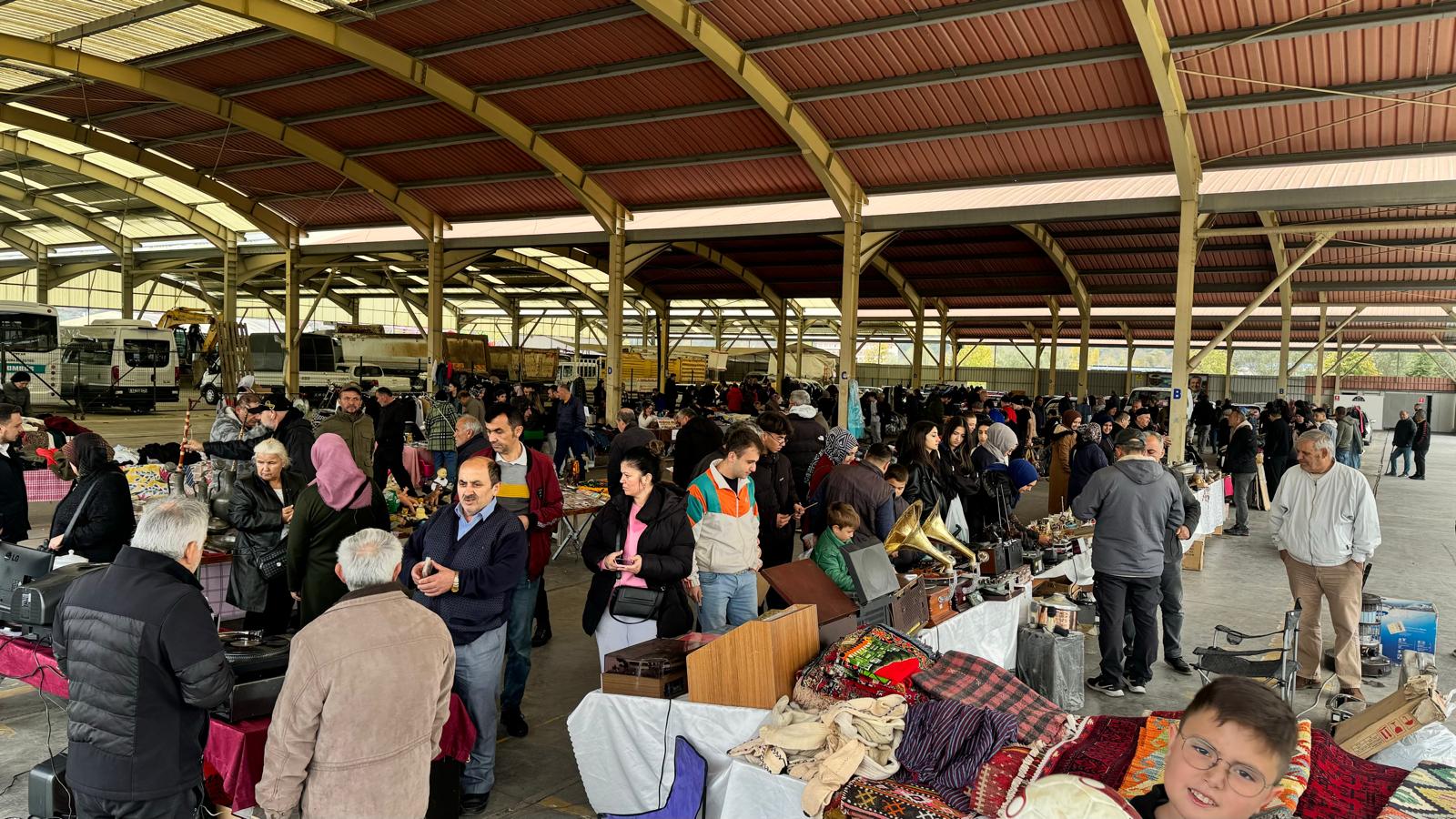 Çaycuma'da Bitpazarı Merak Uyandırıyor